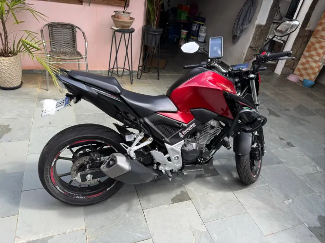 Cb 300 twister