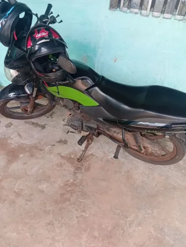 Vendo mottu