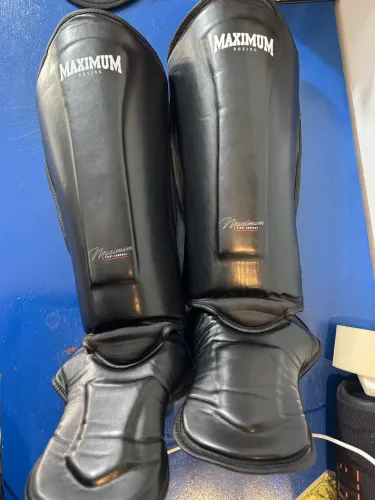 Caneleira Muay thai 