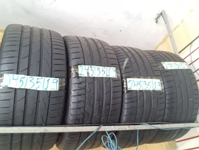 4pnel 245/35R19 