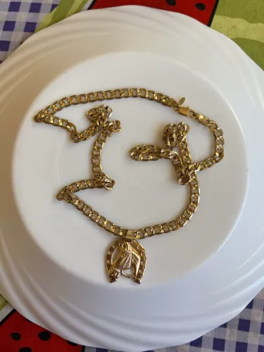 Cordão banhado a ouro, R$700!