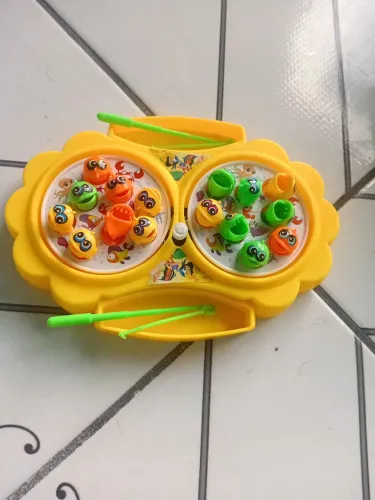 Brinquedo pega peixe