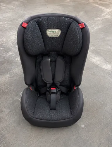 Cadeirinha infantil para carro