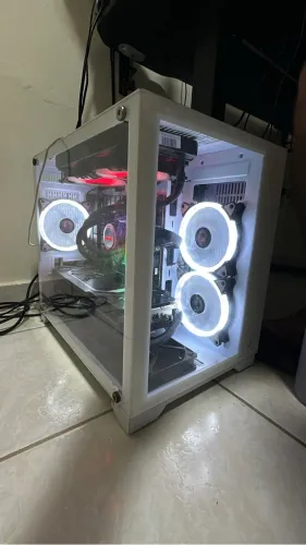 Pc gamer completo Ryzen 7 9800x3d rtx 4080