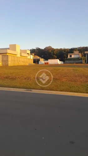 Terreno no Condomínio Jardins França codigo: 360677