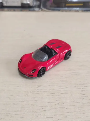 Hot Wheels Porsche 918 Spyder ( detalhes)