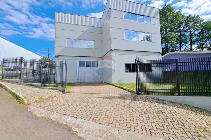 Pavilhão/Sala Comercial à Venda, Bairro São Cristóvão, Passo Fundo/RS