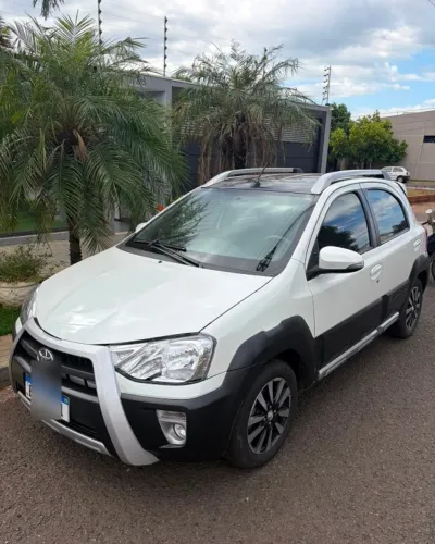 Toyota Etios Cross 1.5 Flex 16V 5P Aut. 2017