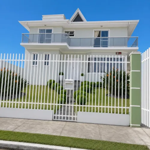 Cachoeira, Casa 348m², 4 Quartos, 2 Suítes, 4 Vagas, para locação, Curitiba, PR