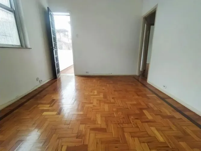 AMPLO APARTAMENTO, PRÉDIO PEQUENO, CONDOMINIO BARATO