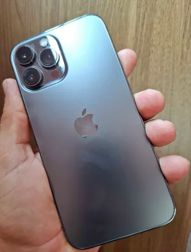 Vendo este iPhone 13 poldro max