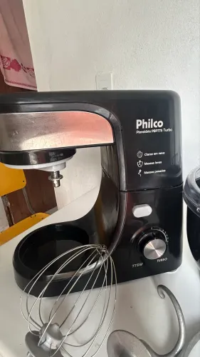 Vendo batedeira Philco turbo 
