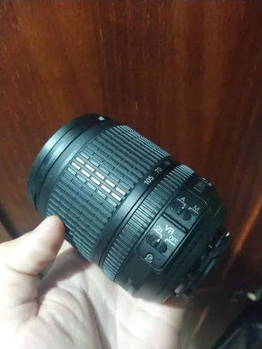 Nikon lente DX 18 - 105mm zoom AF VR