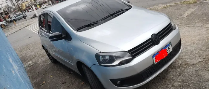 Volkswagen Fox 1.0 MI Total Flex 8V 5P 2013