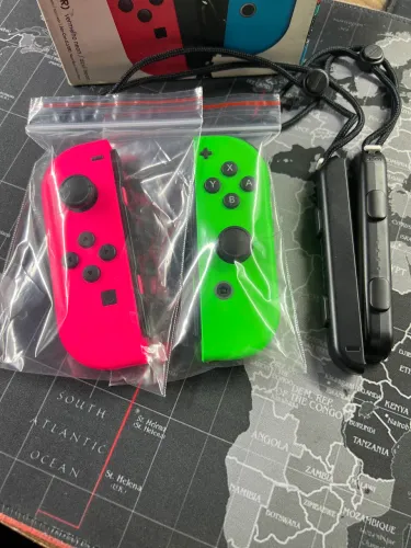 Controles Joy-Con para Nintendo Switch - verde e rosa