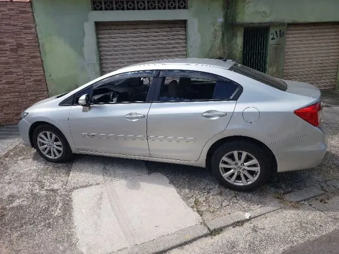 Honda Civic Sedan LXR 2.0 Flexone 16V Aut. 4P 2014