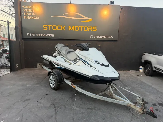 JETSKY YAMAHA FX CRUISER SUPER CHARGED 2015