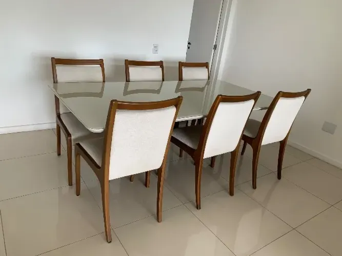 Mesa de jantar com tampo em laca 2m x 1m + 6 cadeiras em madeira maciça Jacaúna Móveis 