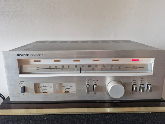 Rádio Polyvox TP 401
