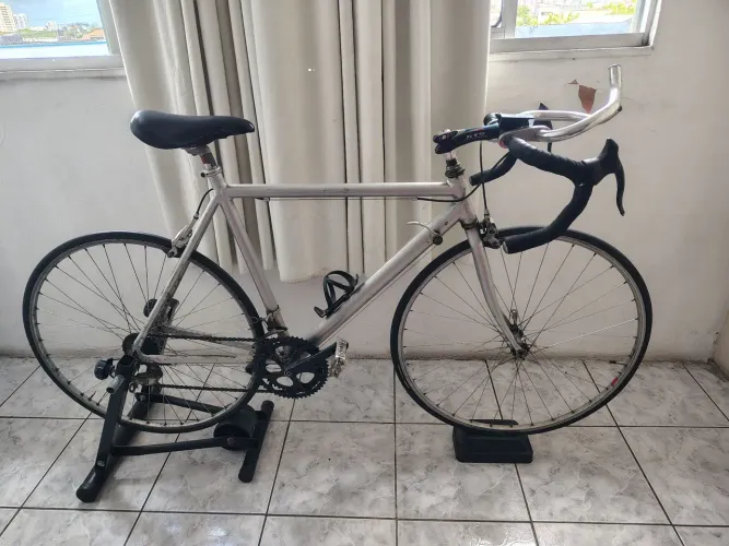 Bicicleta Caloi speed road bike