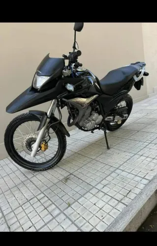 Vendo ou troco por carro ou camionete.