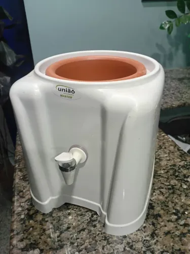 Bebedouro para galão de água 