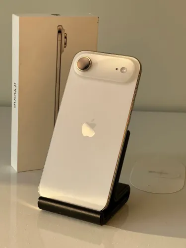 iPhone 17 Air 256 GB (na garantia Apple)- Aceito trocas