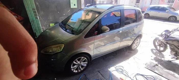 Fiat Idea Essence Dualogic 1.6 Flex 16V 5P 2014