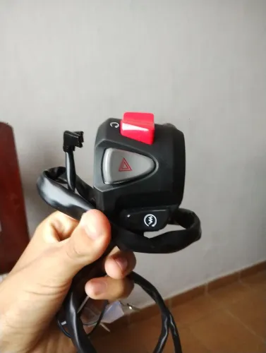 Punho de partida com pisca alerta