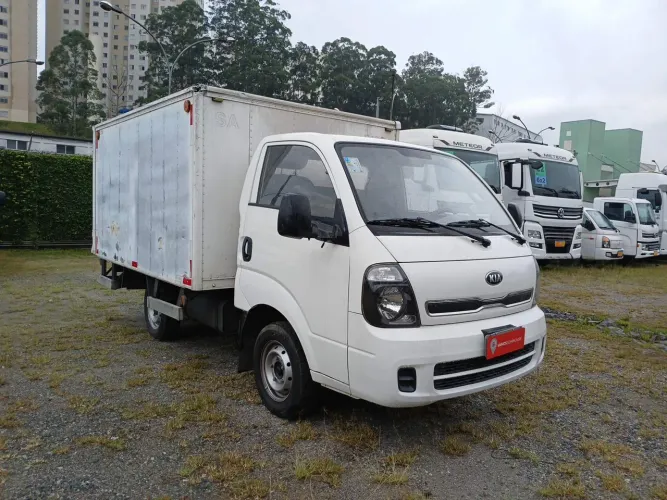 Kia Bongo K-2500 4x2 2019/2020 Vamos Seminovos Jacu Pêssego