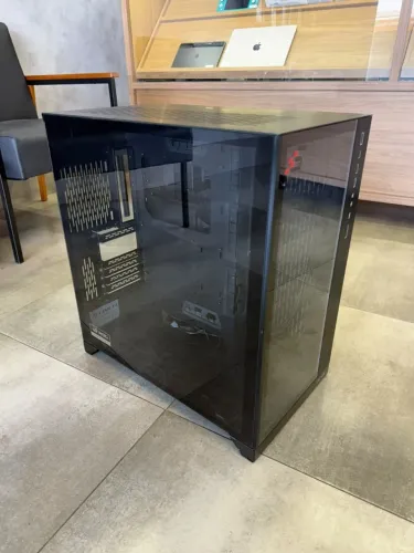 Gabinete Full tower Lian Li O11 vidro temperado