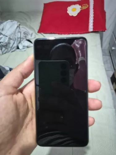 Samsung J6+
