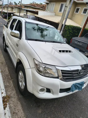 Toyota Hilux CD SRV D4-d 4X4 3.0 TDI Diesel AUT 2012
