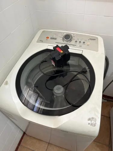 Lava roupas Brastemp capacidade 15 kg.