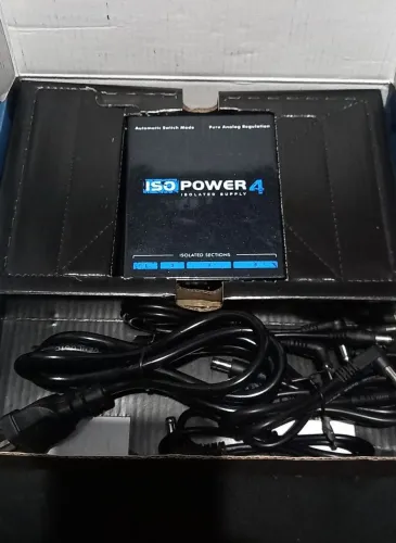 *FONTE LANDSCAPE ISOPOWER 4 (BIVOLT AUTOMÁTICO)*<br><br>COM SAÍDAS ISOLADAS<br><br>COM SAÍDAS ISOLADAS