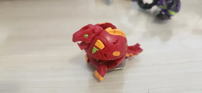 Bakugan Pyrus Trox
