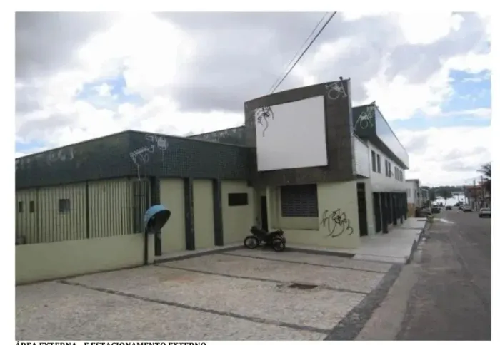 predio comercial na Av Osorio de Paiva parangaba