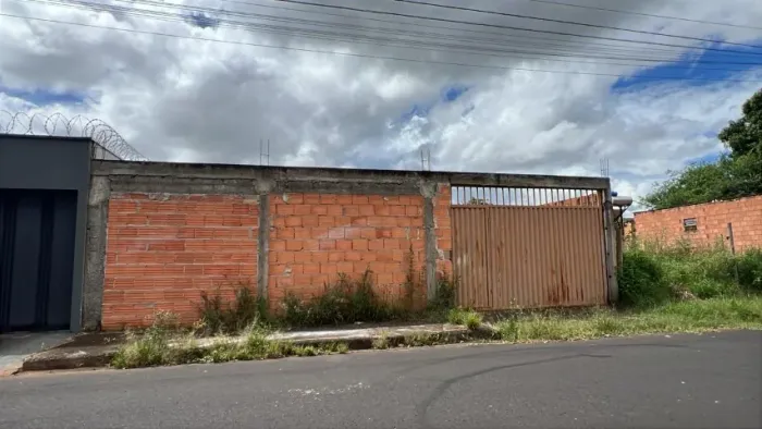 Terreno no Bairro Shopping Park 300m²