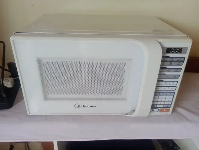 Microondas Midea 21 litros 
