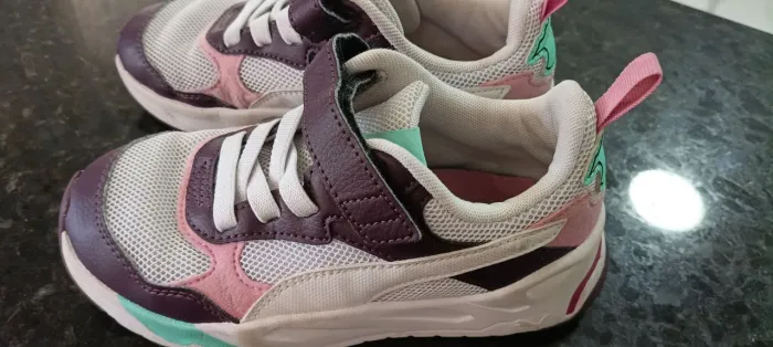 Tênis infantil menina original da Puma 32