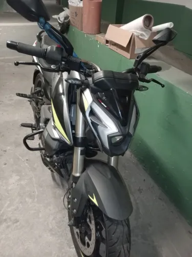 Dominar 400