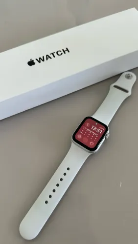 Apple Watch SE 40 mm