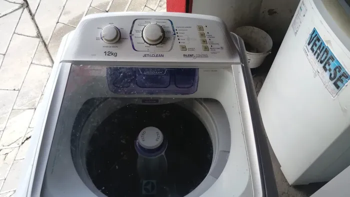 Máquina de lavar Electrolux 12 kg