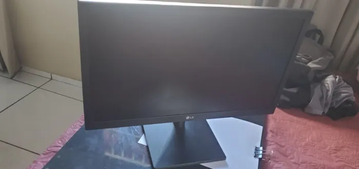 Monitor - LG 20MK400H