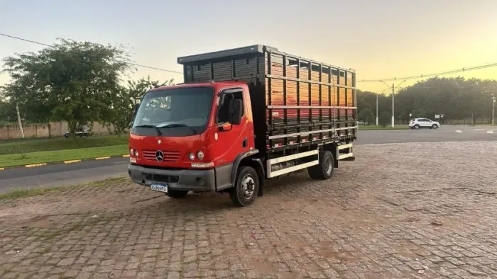 Mercedes-Benz Accelo 715C 