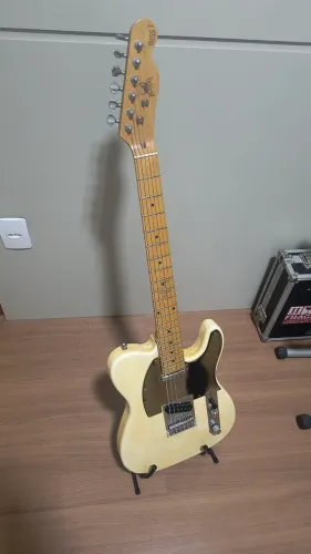 Guitarra Telecaster