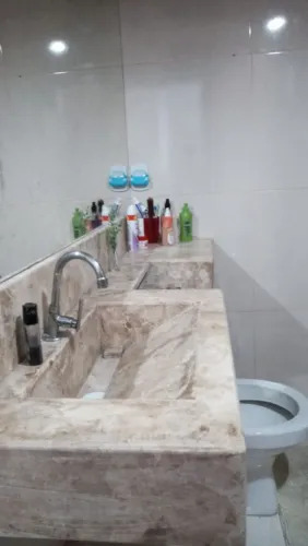 Alugo apartamento em Atlântica Ville Jardim Camburi