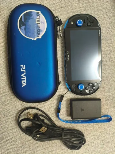 PS Vita Slim - Desbloqueado + SD 128GB