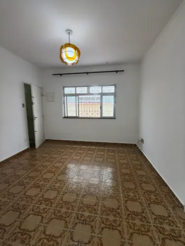 Apartamento a VENDA 02 quartos, térreo no Gonzaga, em Santos - SP