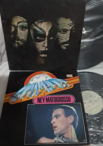 2 LPs Secos e Molhados e Ney Matogrosso
